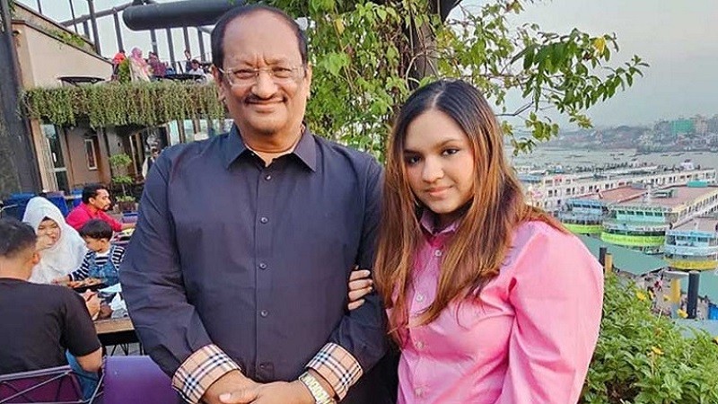 Ikki sik bitta onlayn